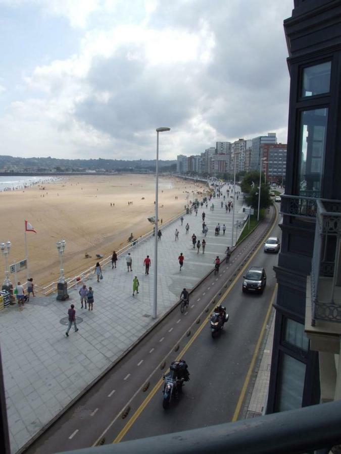 Vivienda En Gijon Frente Al Marヴィラ エクステリア 写真