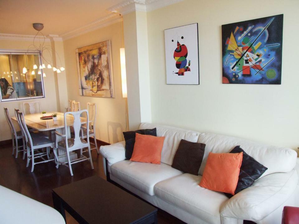 Vivienda En Gijon Frente Al Marヴィラ エクステリア 写真
