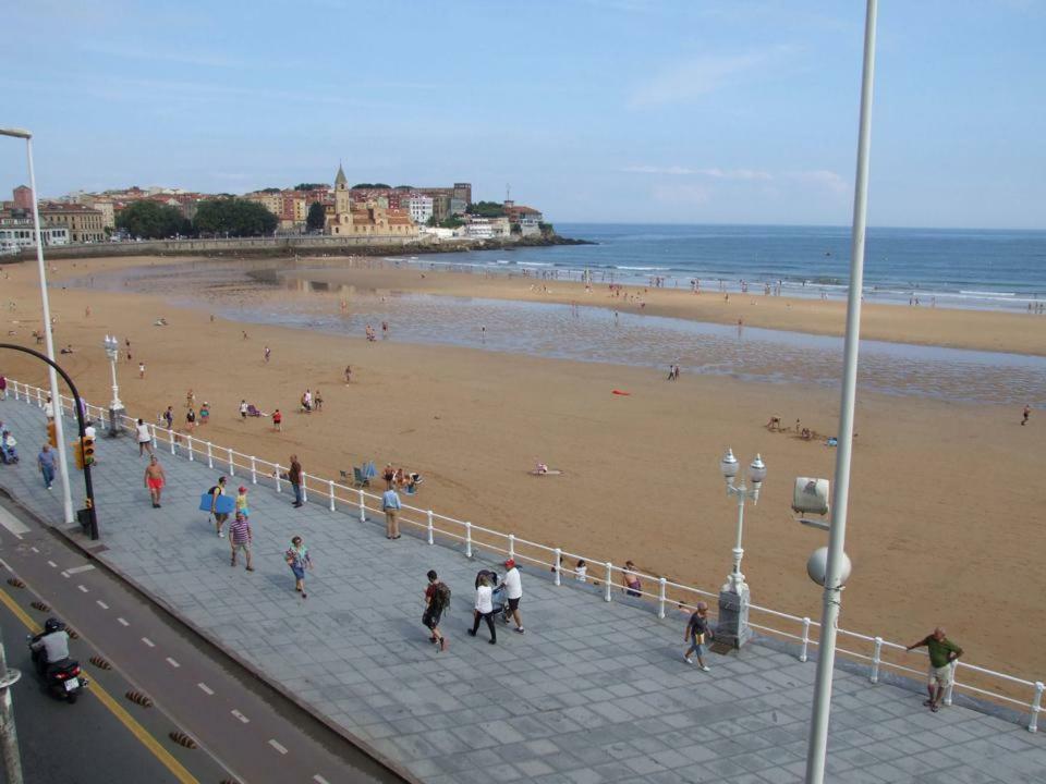 Vivienda En Gijon Frente Al Marヴィラ エクステリア 写真